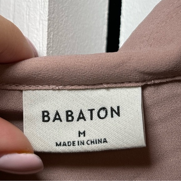 Aritzia Babaton - Soft Classic Office Wear Lightweight Mauve Blouse in Size M - Picture 4 of 6